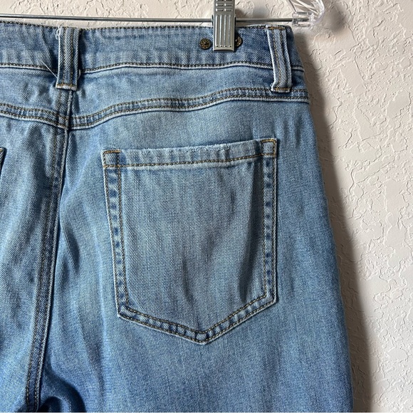 Cabi - Picture 5 of 13